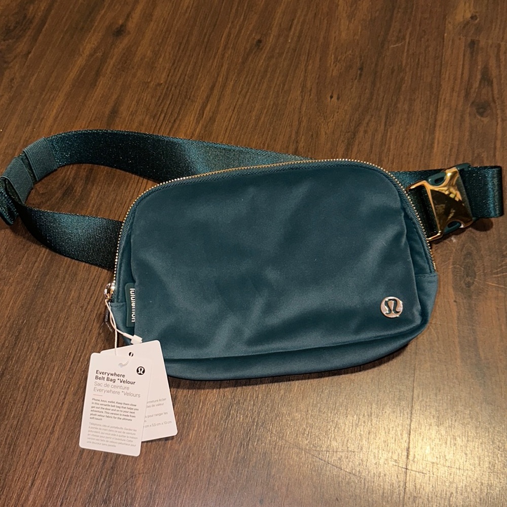 Lululemon belt bag